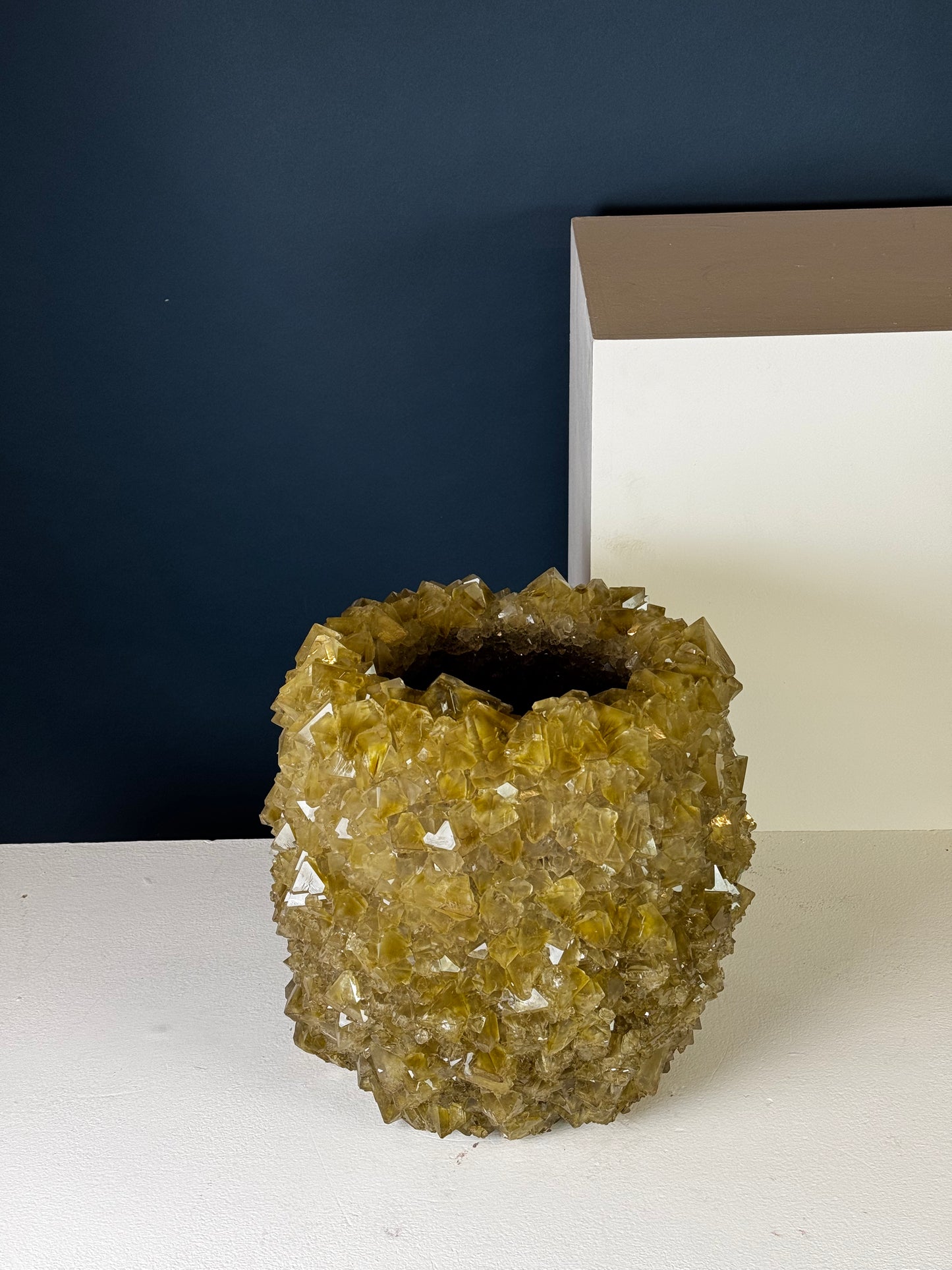 Crystal Vase Large - Dark olive