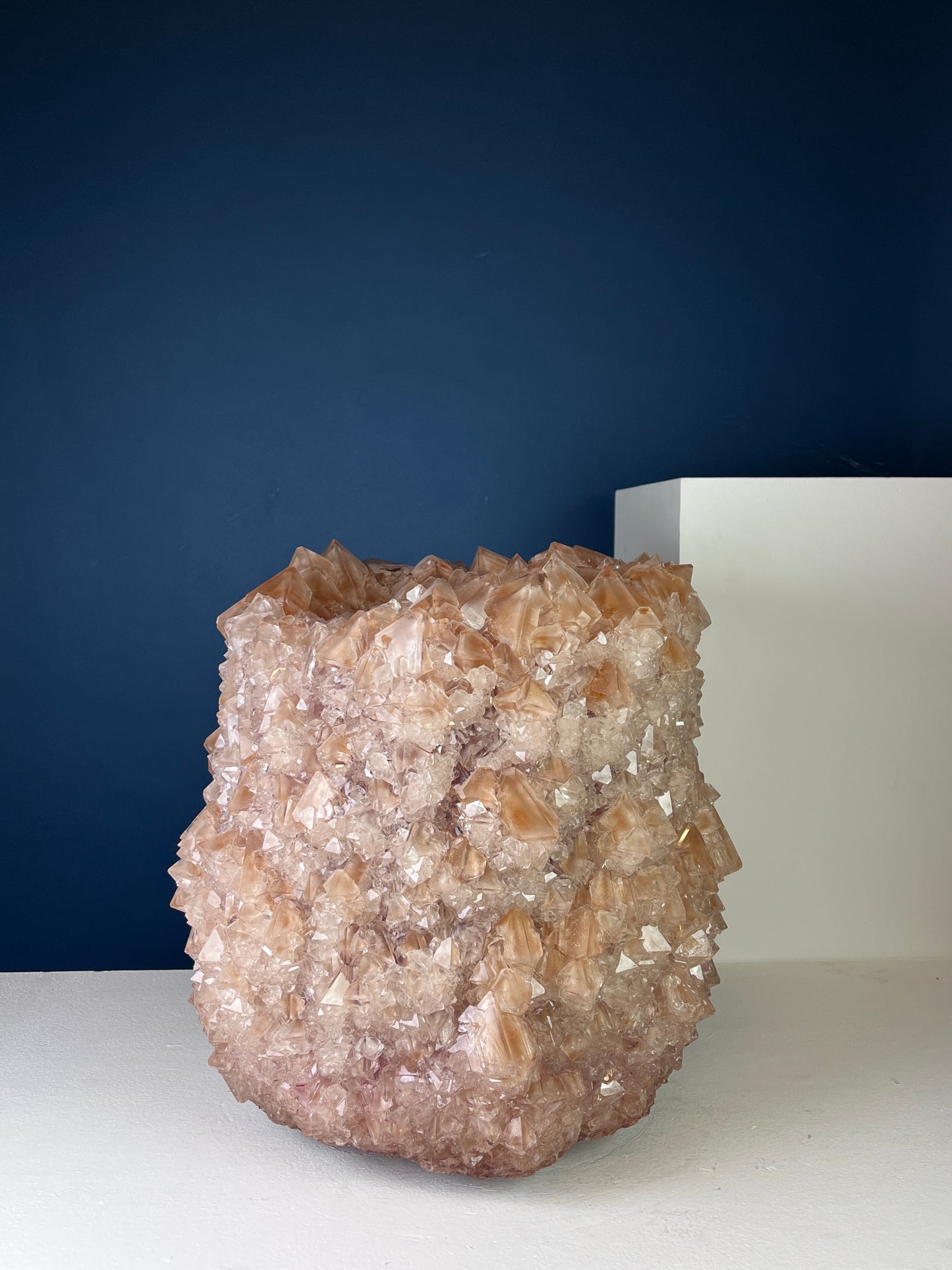 Crystal Vase Large - Apricot cream