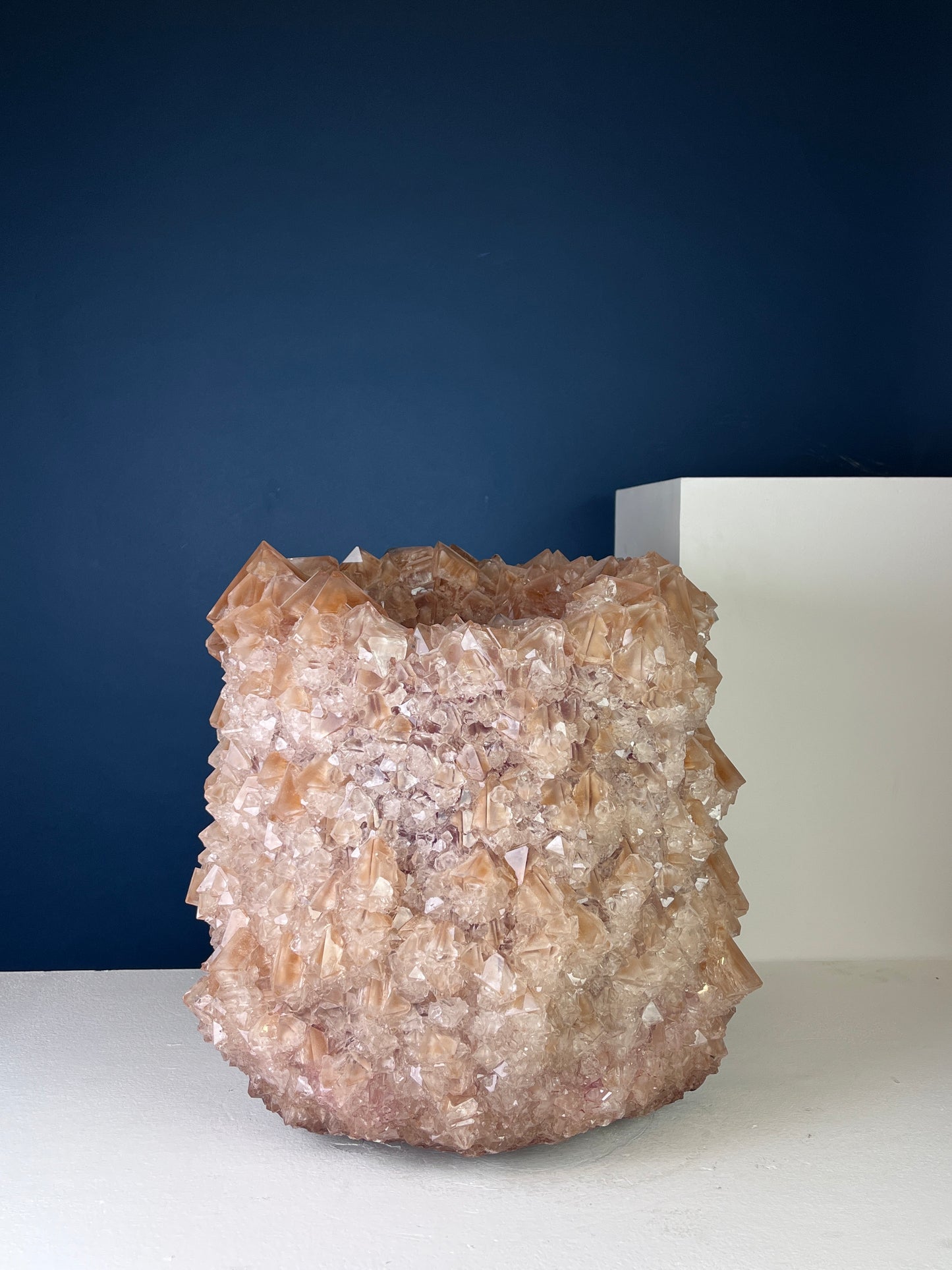 Crystal Vase Large - Apricot cream