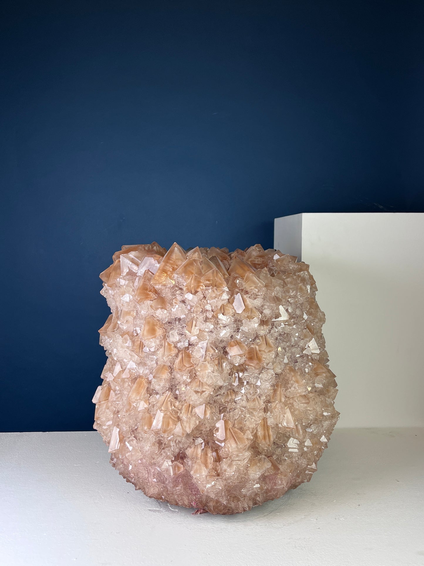 Crystal Vase Large - Apricot cream