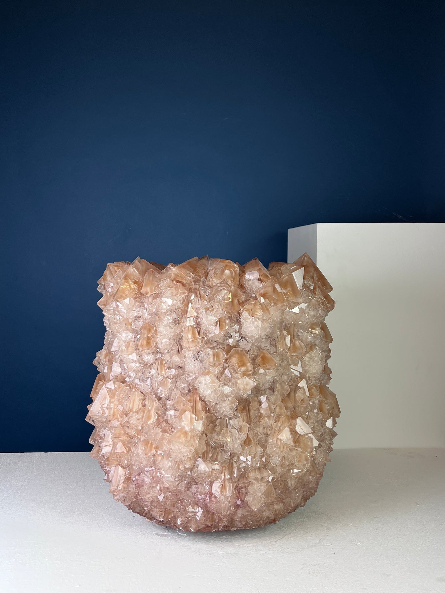Crystal Vase Large - Apricot cream