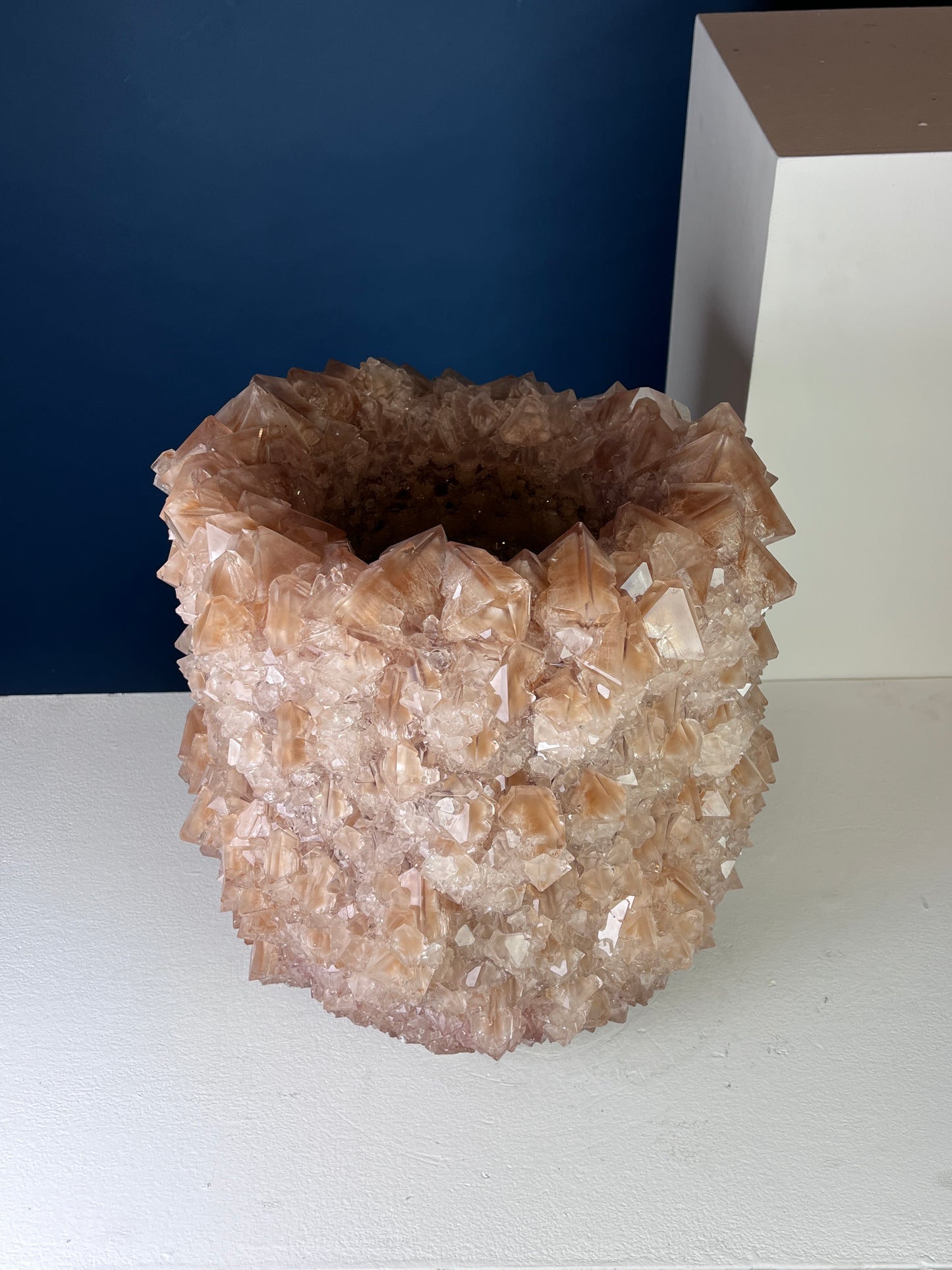 Crystal Vase Large - Apricot cream