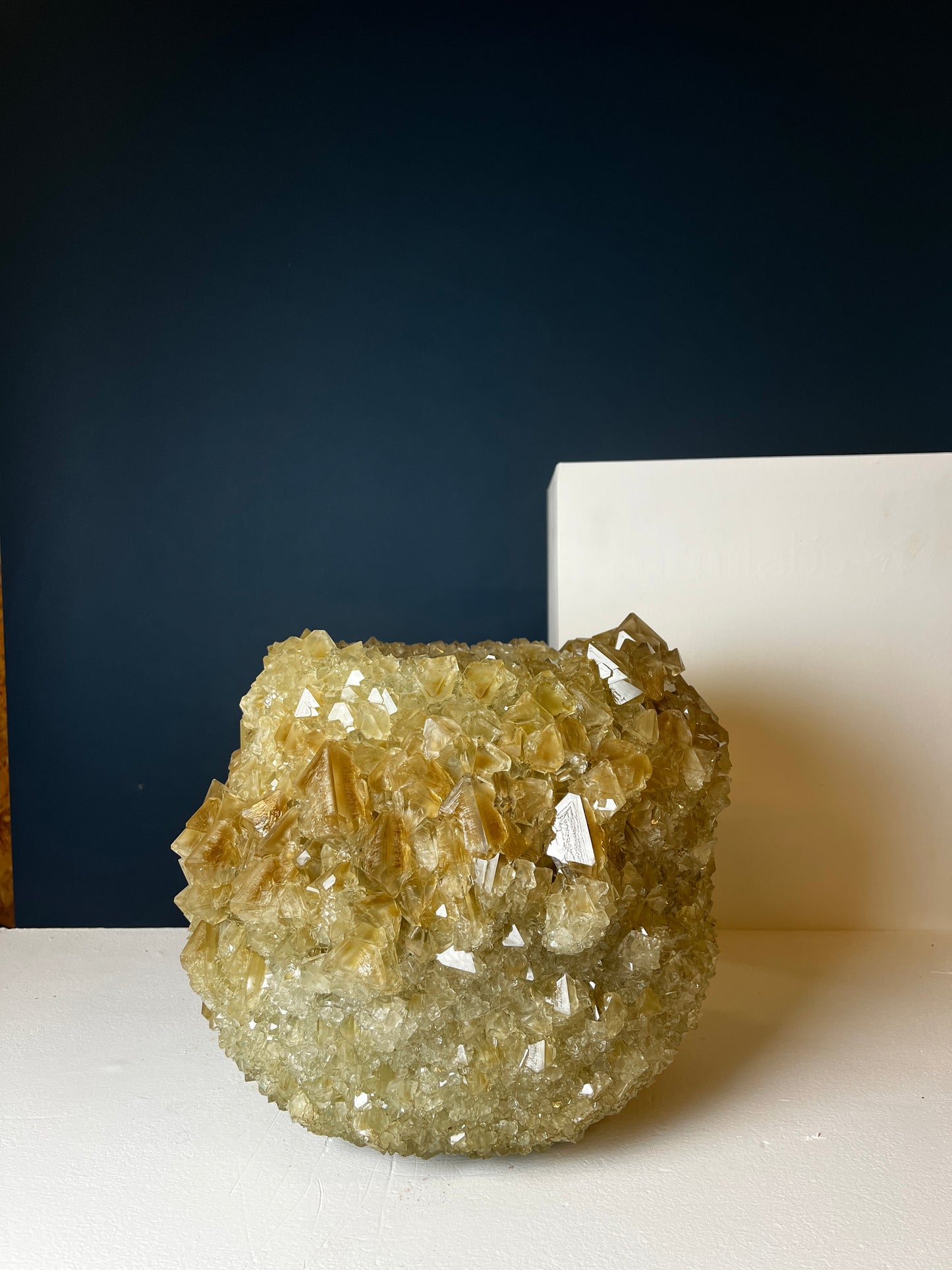 Crystal Vase Large - Light gold