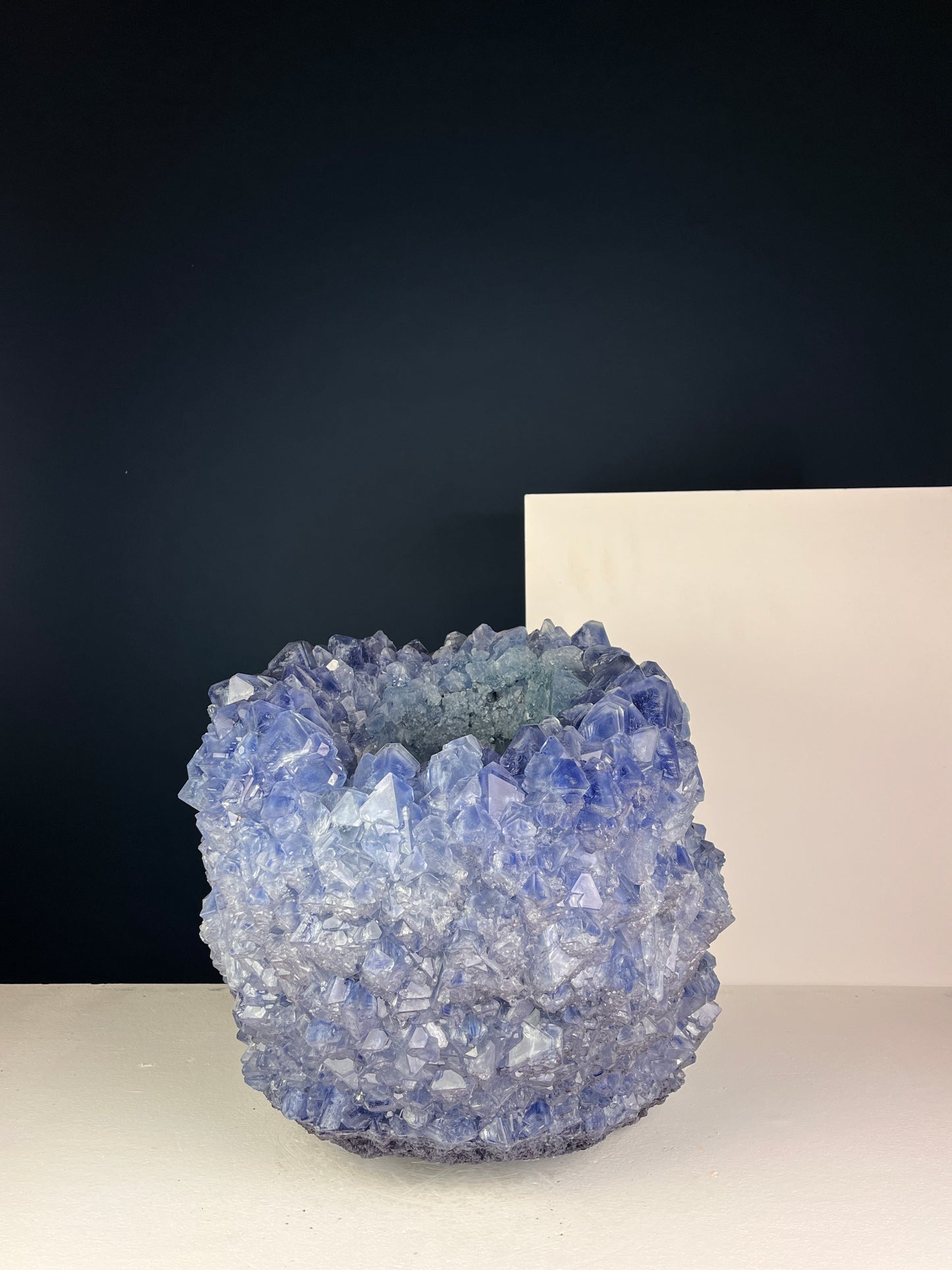 Crystal Vase Large - Royal blue