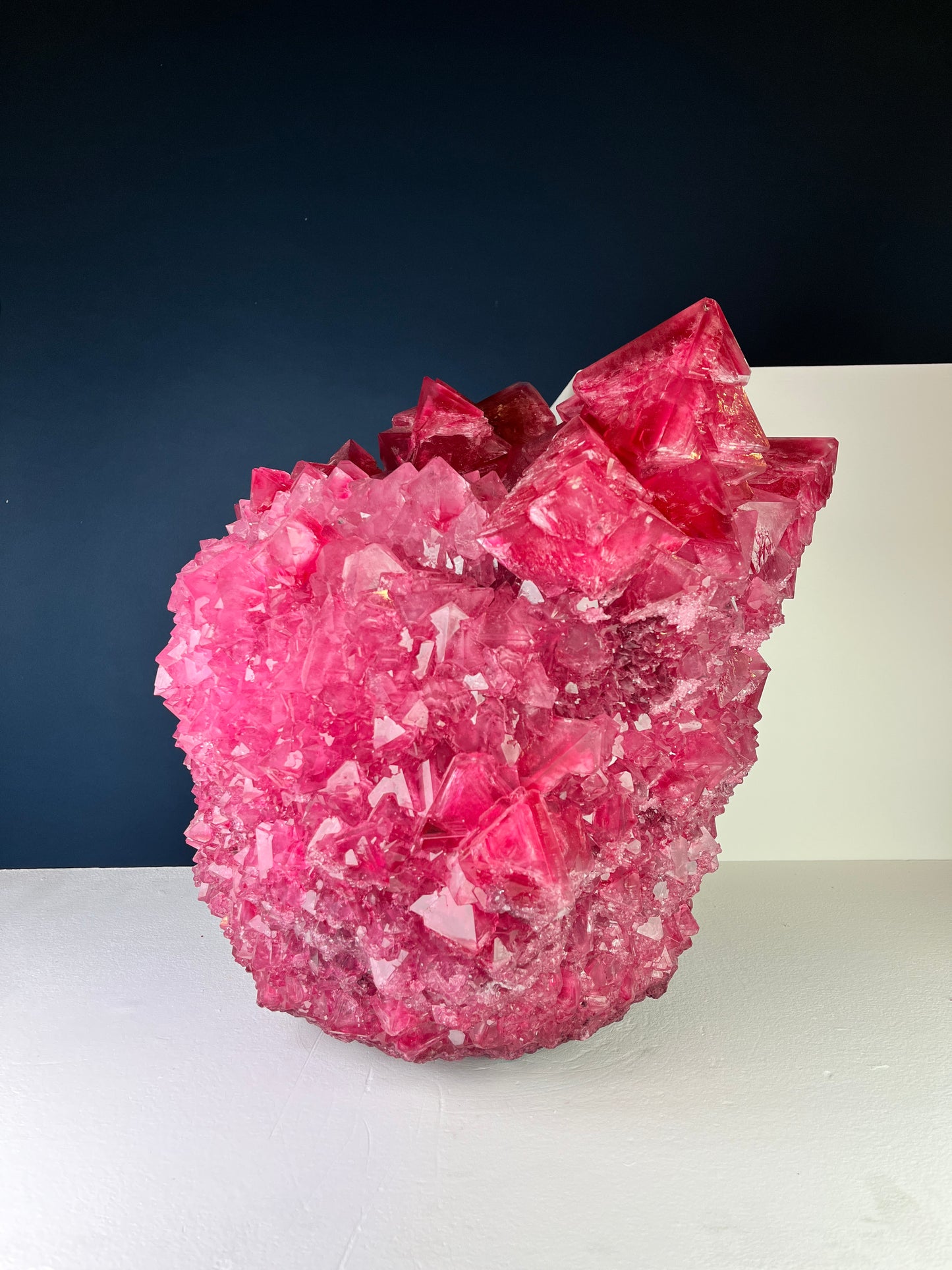 Crystal Vase Large - Hot pink