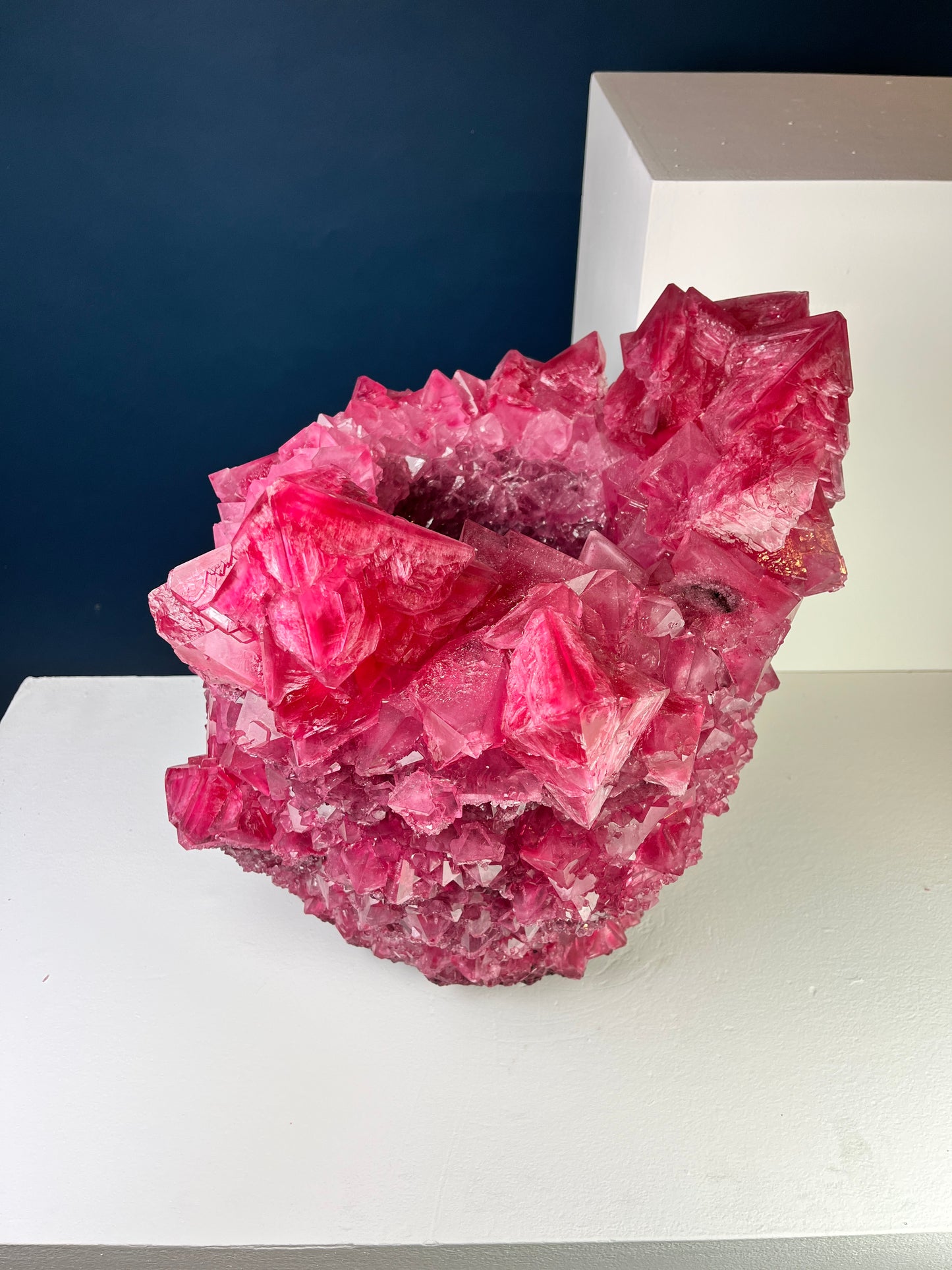 Crystal Vase Large - Hot pink