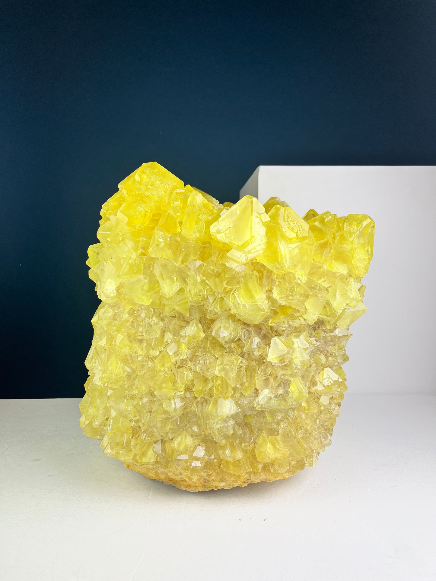 Crystal Vase Large - Canary