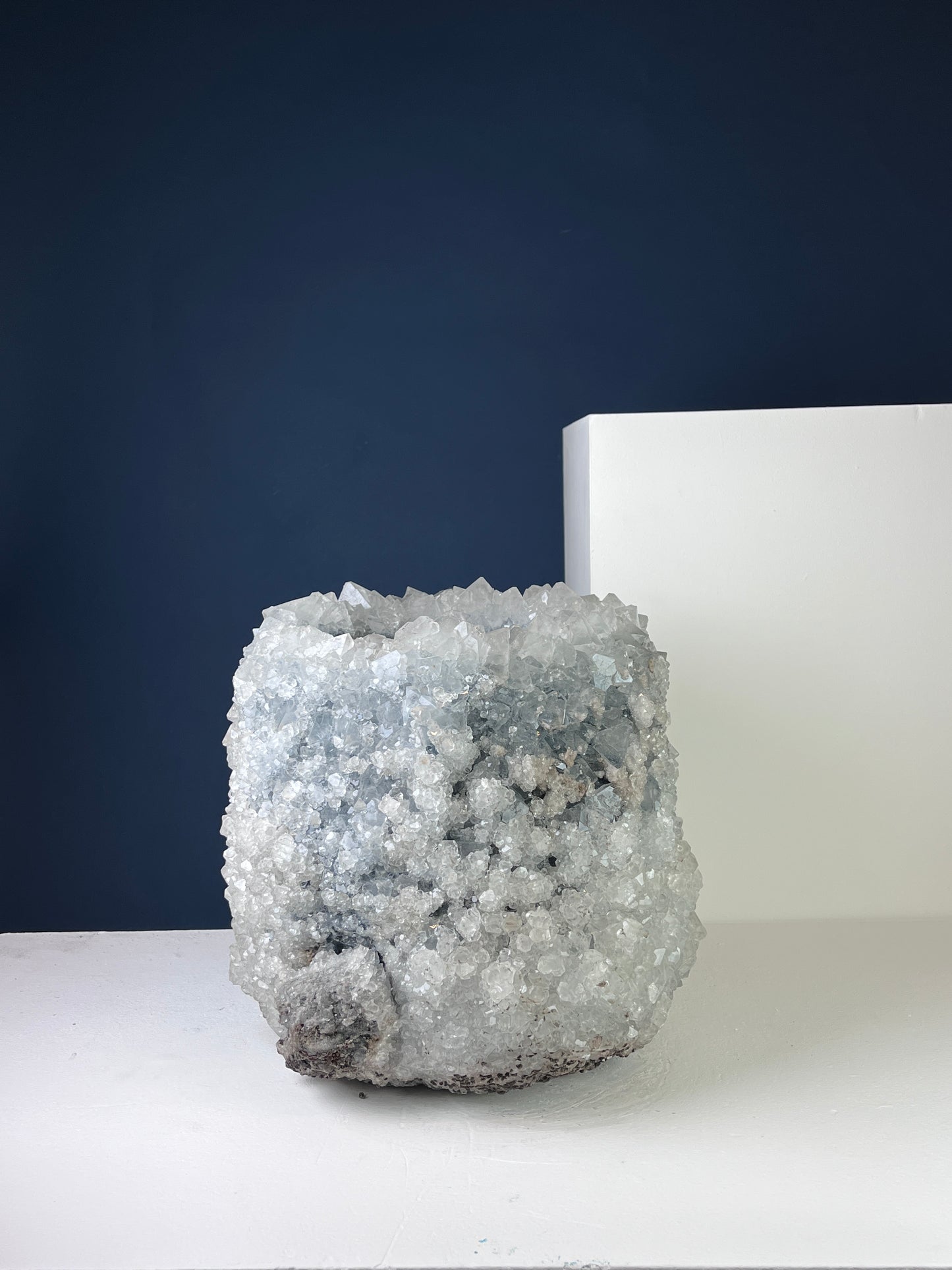 Crystal Vase Large -  Cold iron